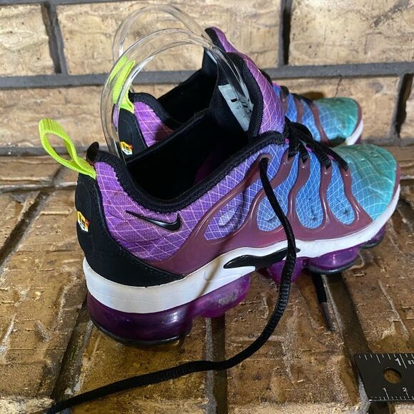 Nike Air VaporMax Plus Hyper Violet 2019‎ - Picture 4 of 6